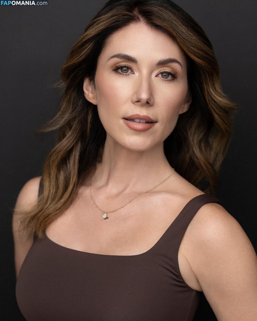 Jewel Staite / JewelStaite Çıplak OnlyFans  Sızdırılmış Fotoğraf #325