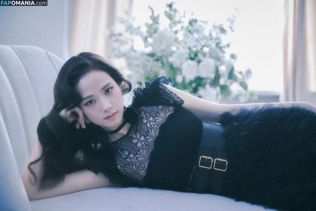 BLACKPINK / Jisoo / qenshizu / sooyaaa__ Çıplak OnlyFans  Sızdırılmış Fotoğraf #2