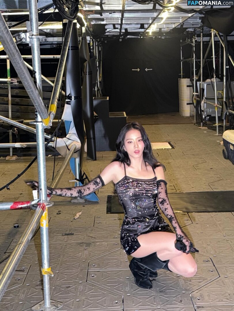 BLACKPINK / Jisoo / qenshizu / sooyaaa__ Çıplak OnlyFans  Sızdırılmış Fotoğraf #597