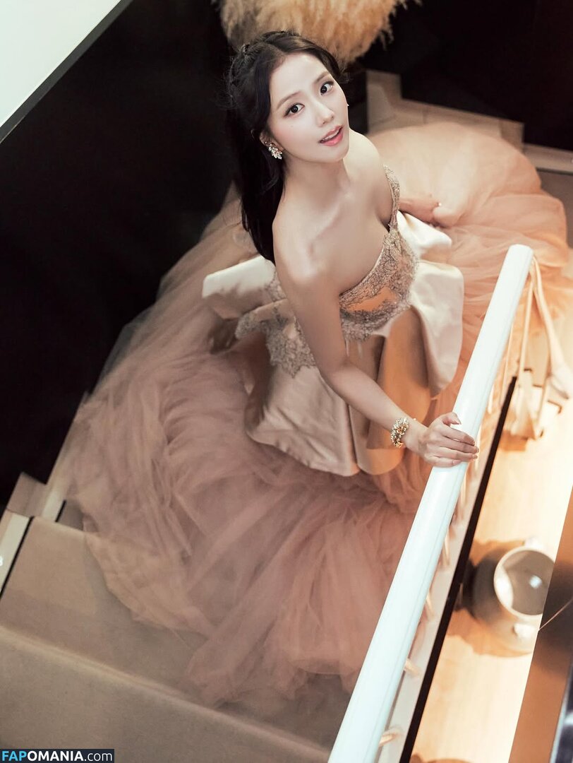 BLACKPINK / Jisoo / qenshizu / sooyaaa__ Çıplak OnlyFans  Sızdırılmış Fotoğraf #613