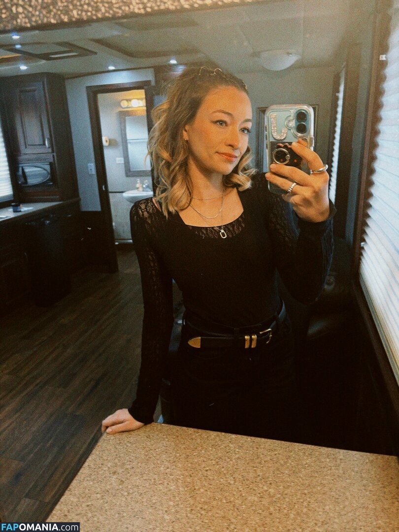 Jodelle Ferland / jodellemicah Çıplak OnlyFans  Sızdırılmış Fotoğraf #9