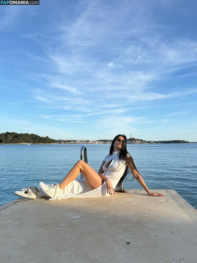 Jovana Djordjevic / callmelolita Çıplak OnlyFans  Sızdırılmış Fotoğraf #3