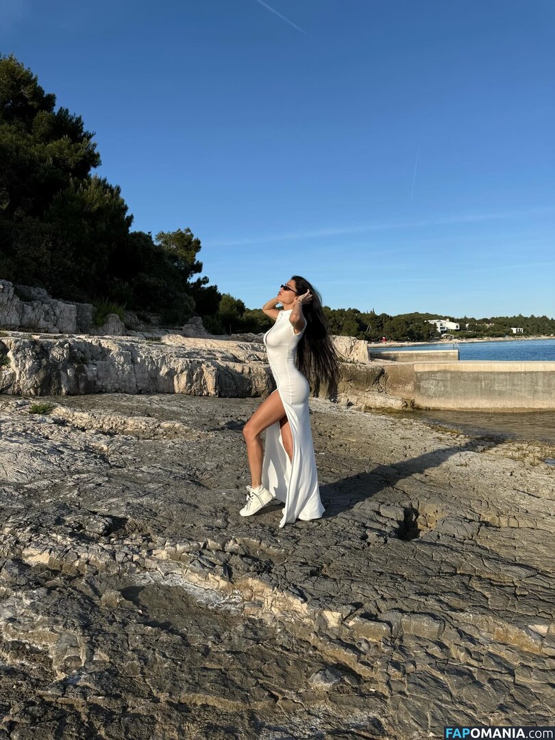 Jovana Djordjevic / callmelolita Çıplak OnlyFans  Sızdırılmış Fotoğraf #8
