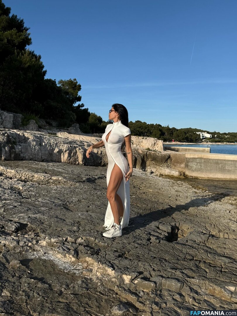 Jovana Djordjevic / callmelolita Çıplak OnlyFans  Sızdırılmış Fotoğraf #9