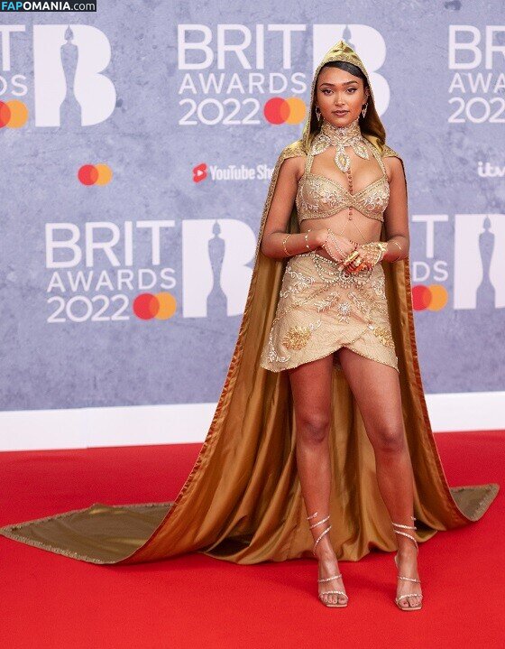 Joy Crookes / https: / joycrookes Çıplak OnlyFans  Sızdırılmış Fotoğraf #37