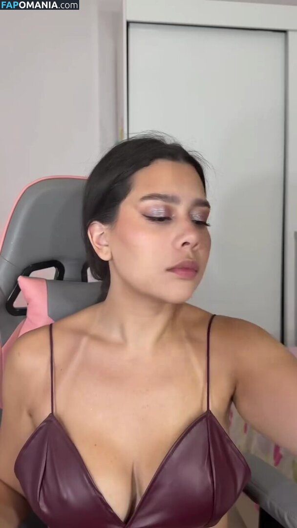 Julia_alvarengaa Çıplak OnlyFans  Sızdırılmış Fotoğraf #3