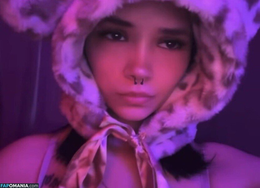 Julia Graham / https: / teasingmoon / teasingmoon... / temptedevil / temptedevil... Çıplak OnlyFans  Sızdırılmış Fotoğraf #2