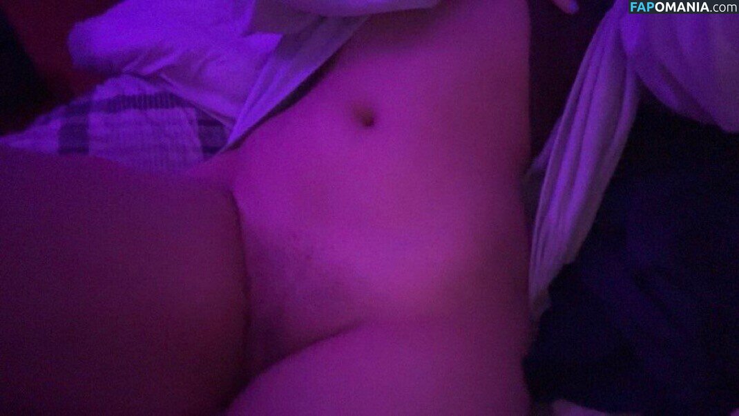 Julia Graham / https: / teasingmoon / teasingmoon... / temptedevil / temptedevil... Çıplak OnlyFans  Sızdırılmış Fotoğraf #17