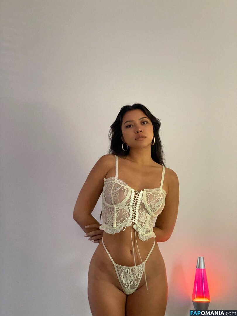 Julia Kelly / missjuliakelly Çıplak OnlyFans  Sızdırılmış Fotoğraf #137