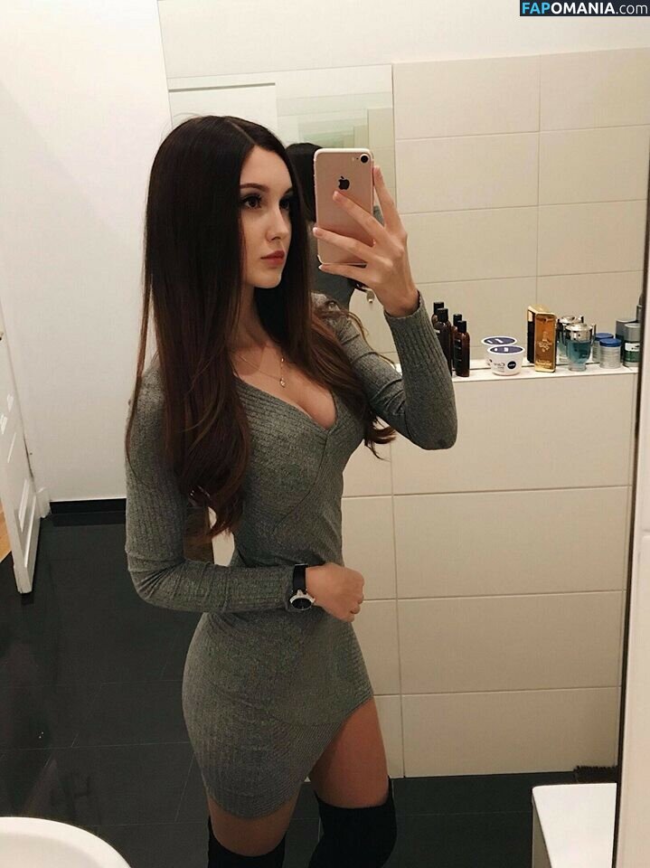 Julia Majch / Moonunyo / Shieru Çıplak OnlyFans  Sızdırılmış Fotoğraf #54
