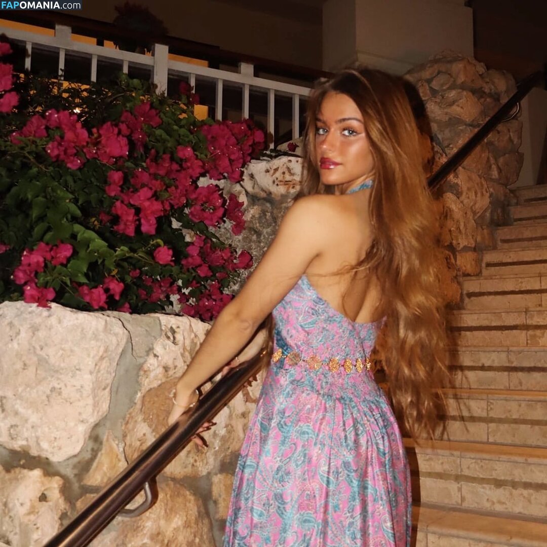Julia Molinari / Jumo / juliahmolinari / ludmiimolinari Çıplak OnlyFans  Sızdırılmış Fotoğraf #20