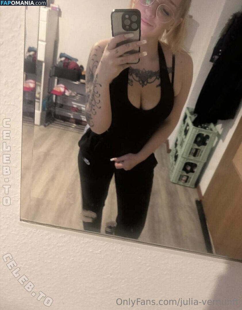 Julia vernunft / Julia-vernunft Çıplak OnlyFans  Sızdırılmış Fotoğraf #2