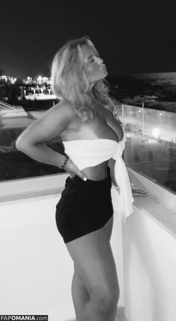 Julianne Larsen / larsen_julianne Çıplak OnlyFans  Sızdırılmış Fotoğraf #8