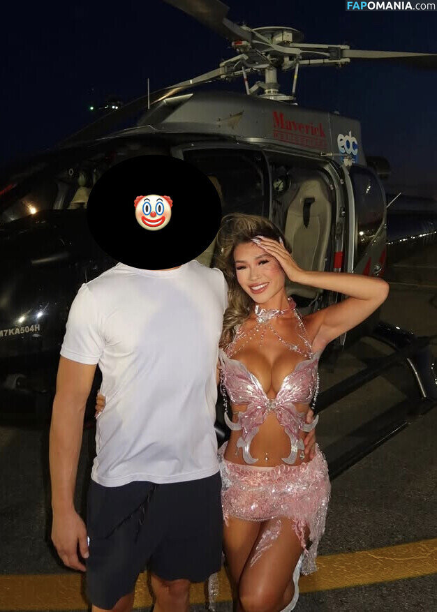 Julieeepham Çıplak OnlyFans  Sızdırılmış Fotoğraf #8