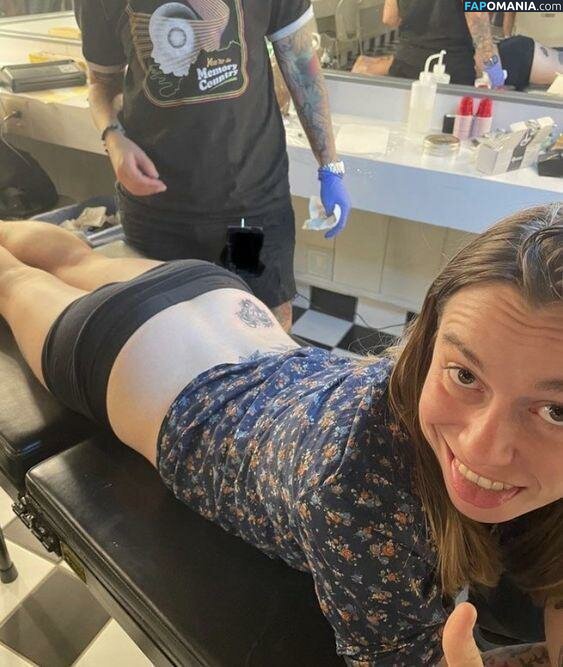 Julien Baker / julienrbaker Çıplak OnlyFans  Sızdırılmış Fotoğraf #7