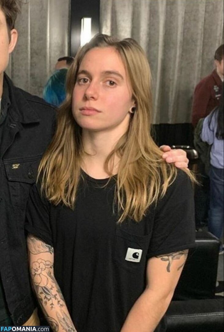 Julien Baker / julienrbaker Çıplak OnlyFans  Sızdırılmış Fotoğraf #22