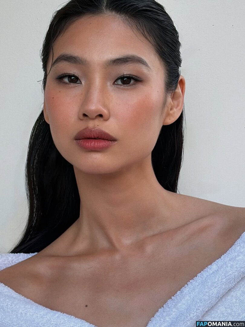 Jung Ho-yeon Çıplak OnlyFans  Sızdırılmış Fotoğraf #2