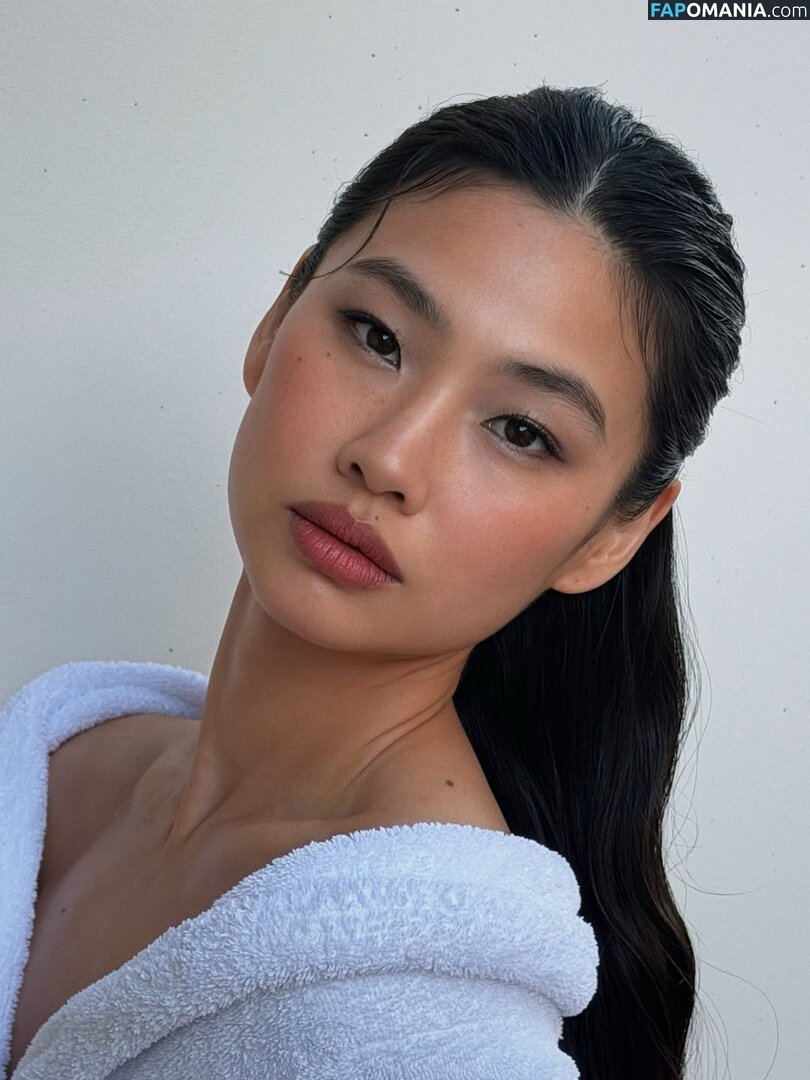 Jung Ho-yeon Çıplak OnlyFans  Sızdırılmış Fotoğraf #5