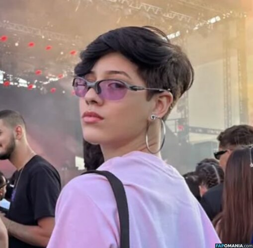 Juniza / juliananiiza Çıplak OnlyFans  Sızdırılmış Fotoğraf #3
