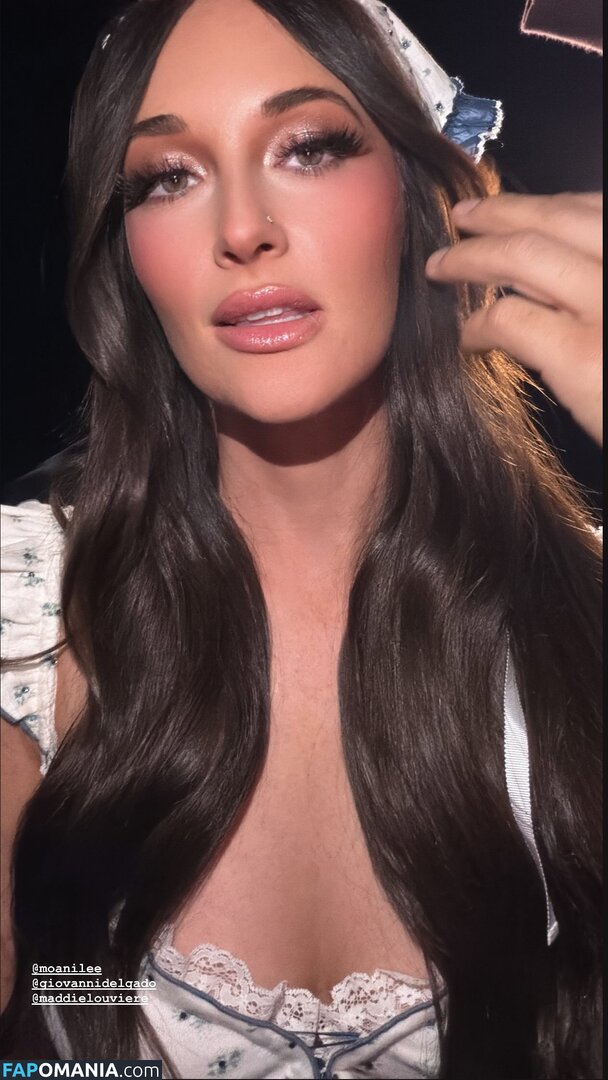 Kacey Musgraves / spaceykacey Çıplak OnlyFans  Sızdırılmış Fotoğraf #4