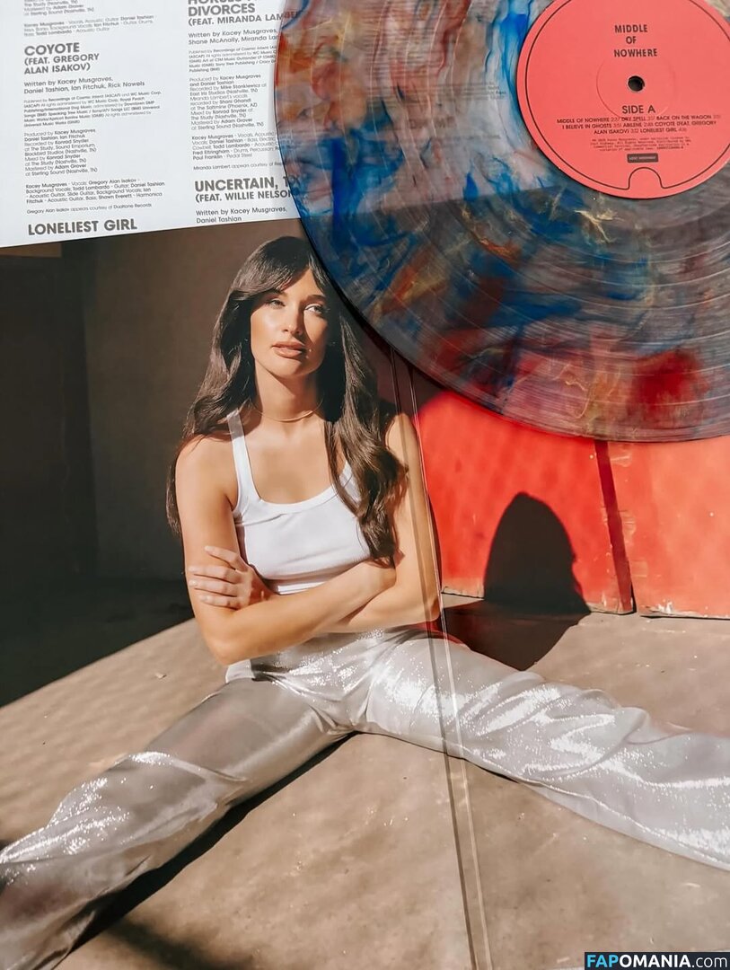 Kacey Musgraves / heavenlyyhazel / spaceykacey Çıplak OnlyFans  Sızdırılmış Fotoğraf #14