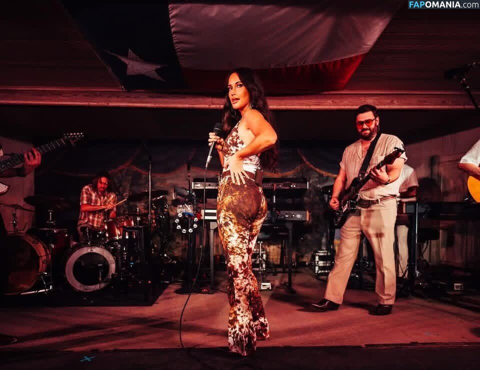 Kacey Musgraves / heavenlyyhazel / spaceykacey Çıplak OnlyFans  Sızdırılmış Fotoğraf #34