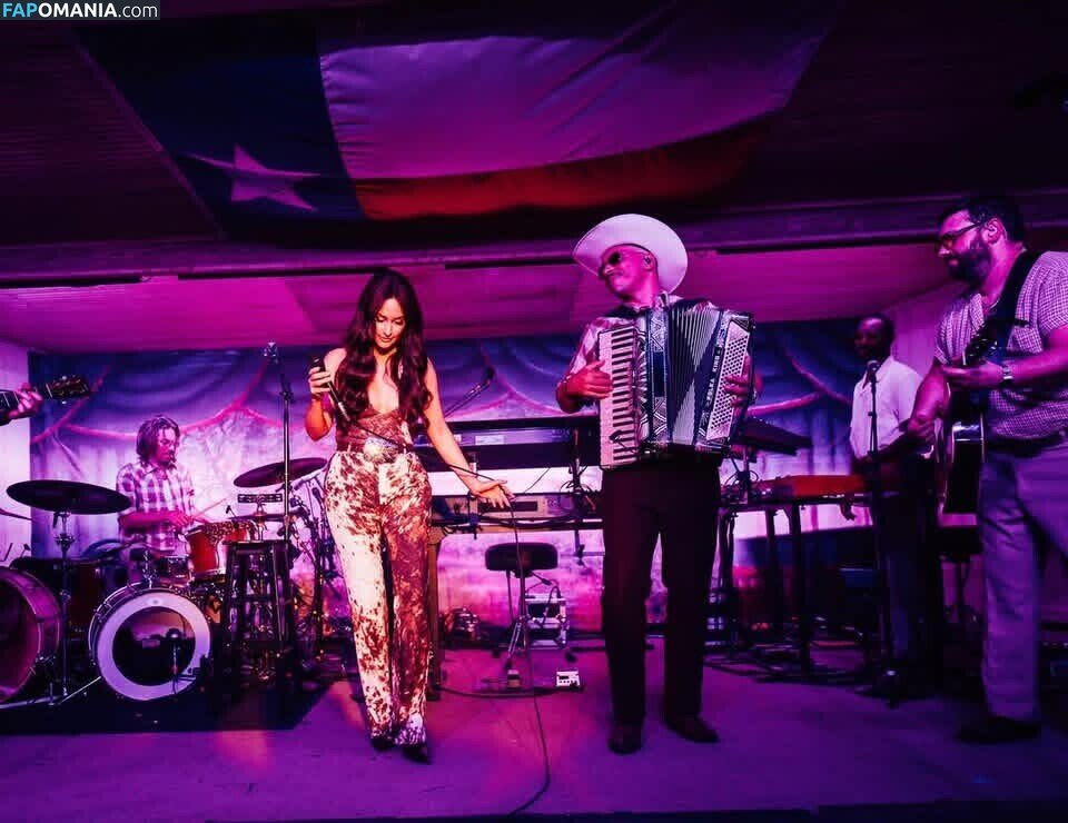 Kacey Musgraves / heavenlyyhazel / spaceykacey Çıplak OnlyFans  Sızdırılmış Fotoğraf #35