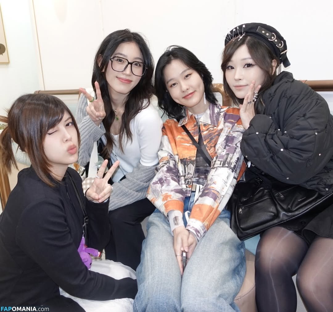 Aikuros / Hyoon / Kang Hee Yoon / floaromaa Çıplak OnlyFans  Sızdırılmış Fotoğraf #386