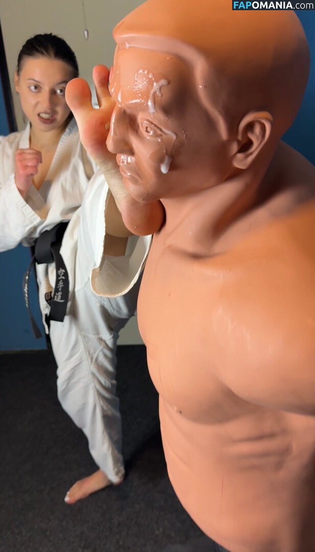 Karate Goddess Çıplak OnlyFans  Sızdırılmış Fotoğraf #6