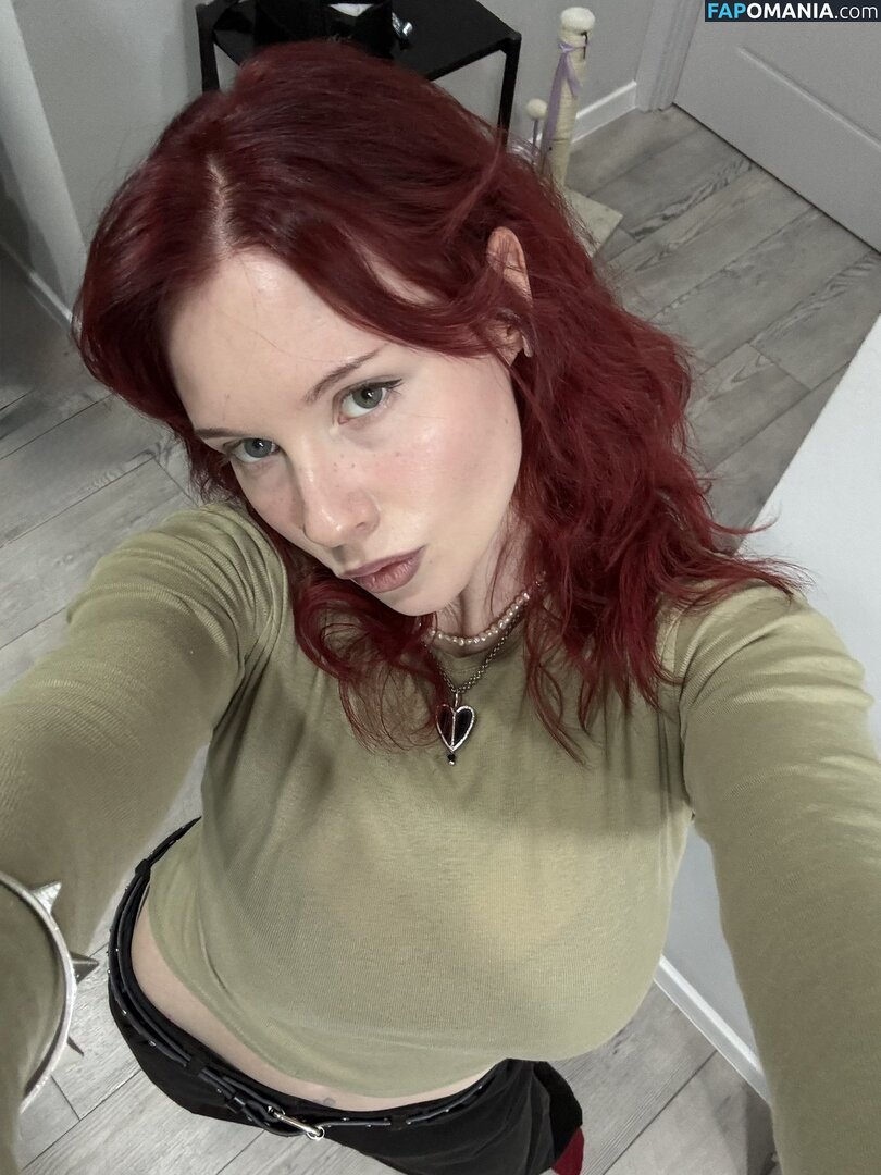 Karina Kherman / NebelaiaK / kher.man Çıplak OnlyFans  Sızdırılmış Fotoğraf #5