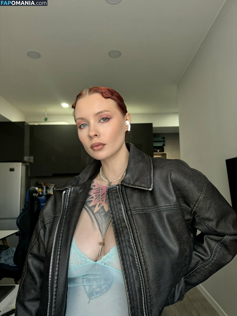 Karina Kherman / NebelaiaK / kher.man Çıplak OnlyFans  Sızdırılmış Fotoğraf #8