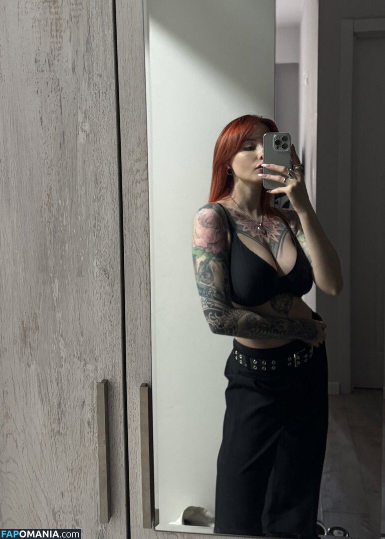 Karina Kherman / NebelaiaK / kher.man Çıplak OnlyFans  Sızdırılmış Fotoğraf #16