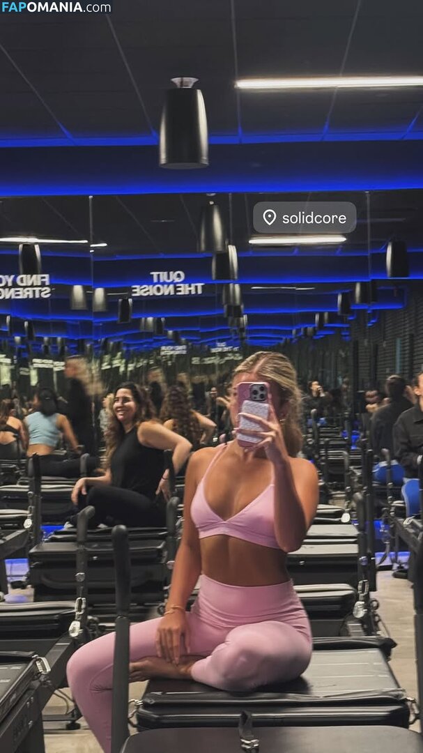 Katalina Cartmel / Katalinacarttmel / Katcartmel Çıplak OnlyFans  Sızdırılmış Fotoğraf #1