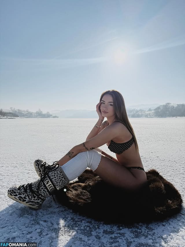Katia Dupenkova / kkatrunia Çıplak OnlyFans  Sızdırılmış Fotoğraf #5