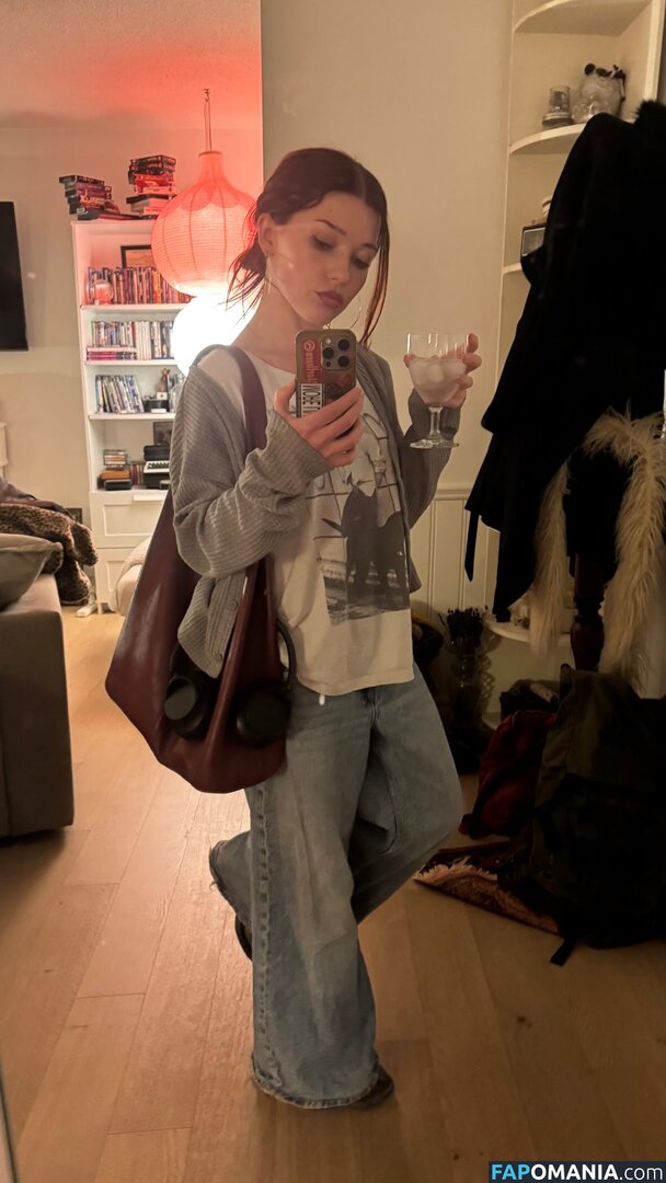 Katie Douglas / katiedouglas98 Çıplak OnlyFans  Sızdırılmış Fotoğraf #1