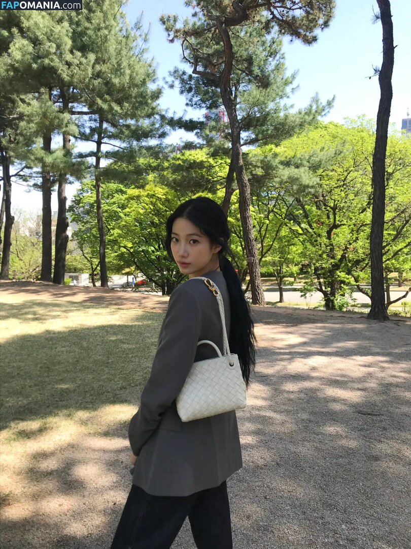 Kazuha Nakamura 中村 一葉 / LESSERAFIM / zuhazana Çıplak OnlyFans  Sızdırılmış Fotoğraf #5