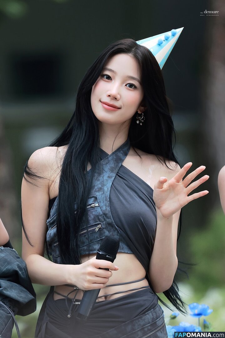 Kazuha Nakamura 中村 一葉 / LESSERAFIM / zuhazana Çıplak OnlyFans  Sızdırılmış Fotoğraf #34