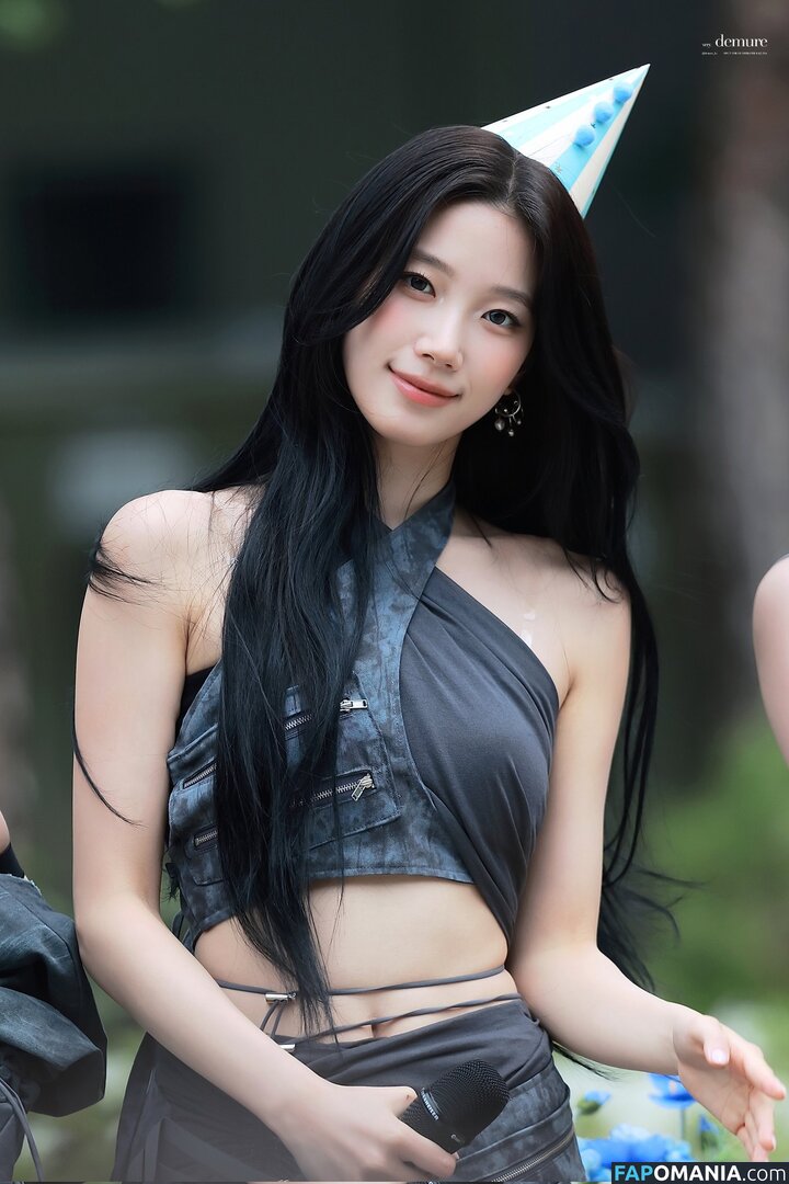 Kazuha Nakamura 中村 一葉 / LESSERAFIM / zuhazana Çıplak OnlyFans  Sızdırılmış Fotoğraf #37