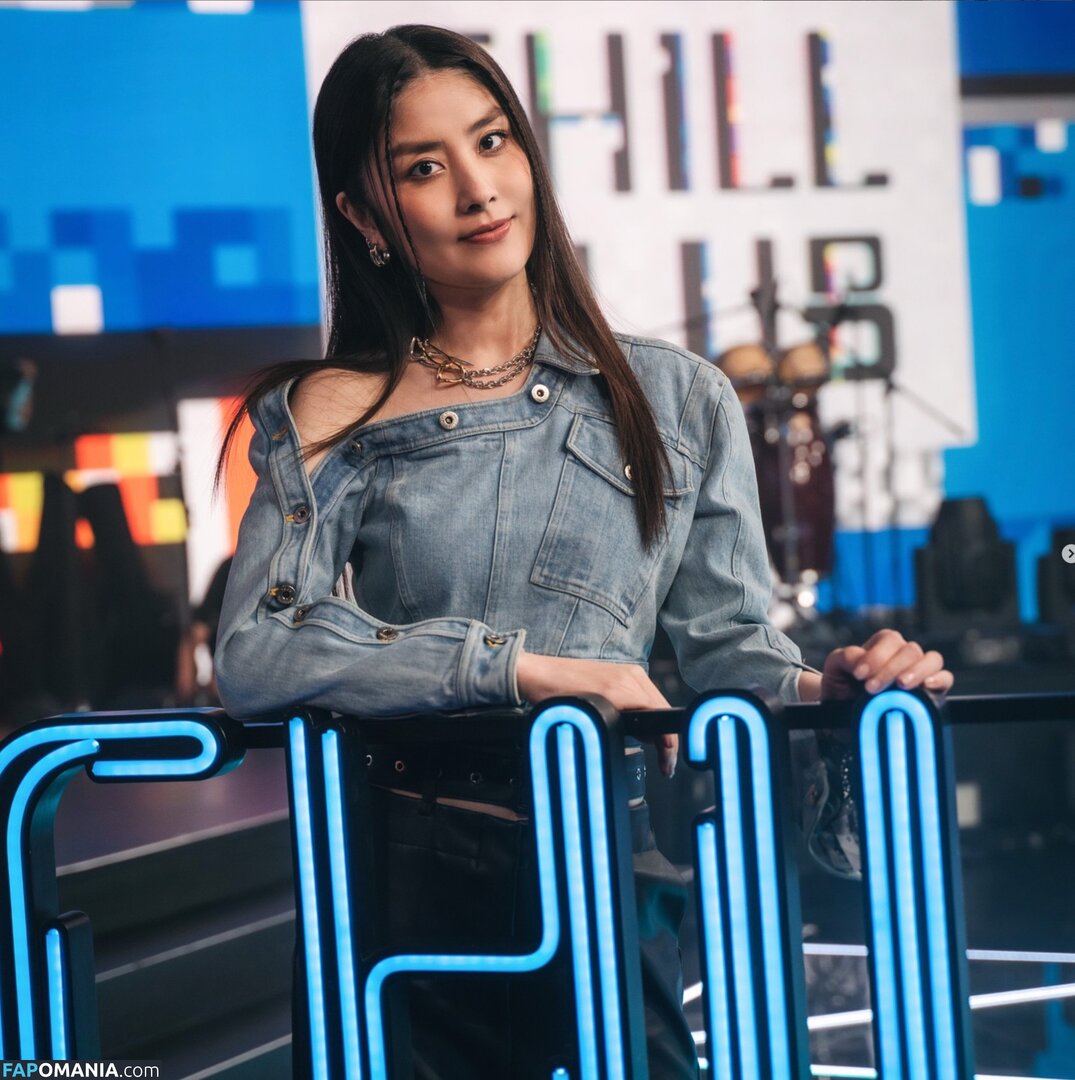 Kelly Chen Çıplak OnlyFans  Sızdırılmış Fotoğraf #5