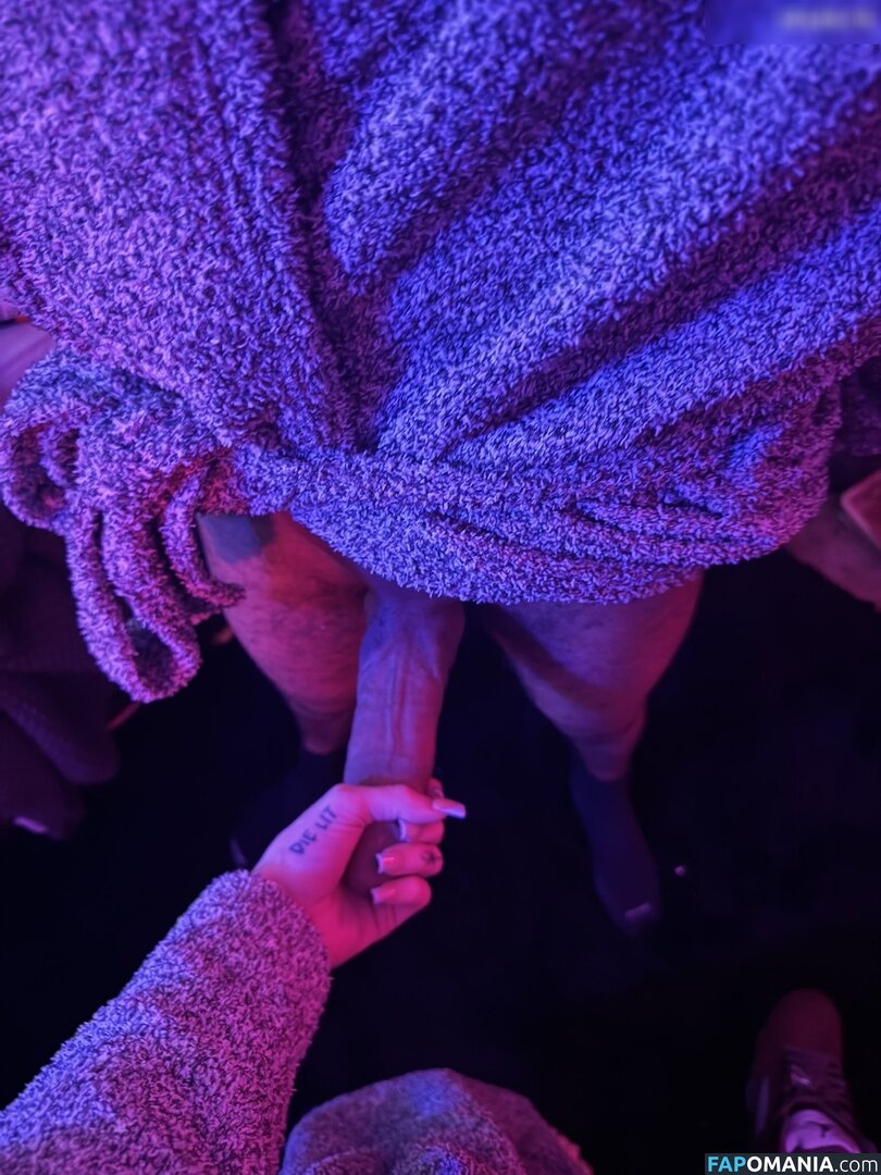 Kendalluvxx / kendalluvx / kxndalo Çıplak OnlyFans  Sızdırılmış Fotoğraf #126