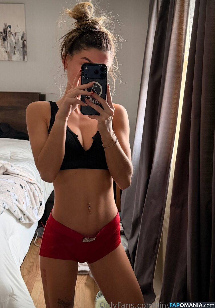 j.aida / kennaabennett / neve.lewiss / paige.donoway Çıplak OnlyFans  Sızdırılmış Fotoğraf #3