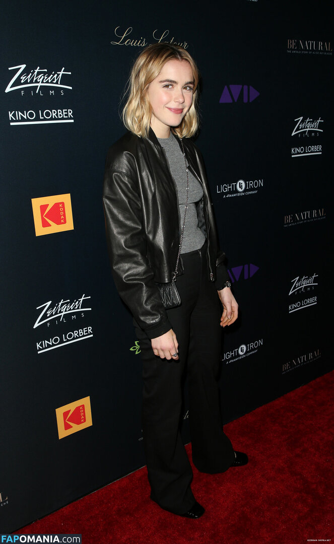 AdventuresSabrina / Kiernan Shipka / kiernanshipka Çıplak OnlyFans  Sızdırılmış Fotoğraf #534