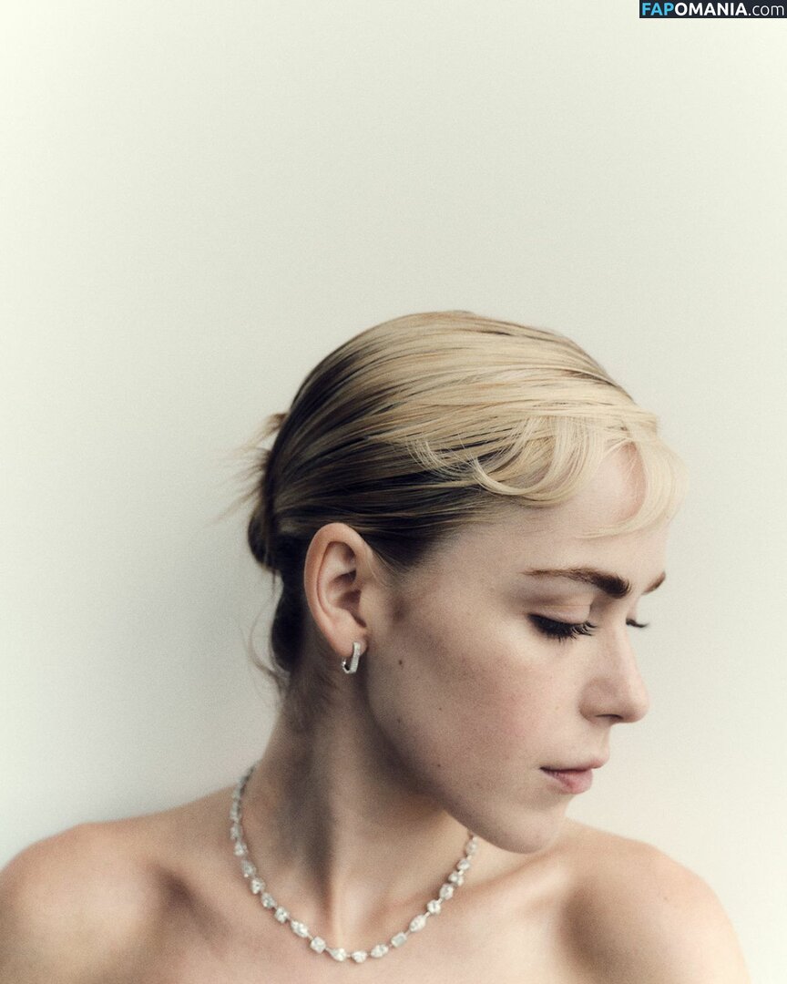 AdventuresSabrina / Kiernan Shipka / kiernanshipka Çıplak OnlyFans  Sızdırılmış Fotoğraf #679