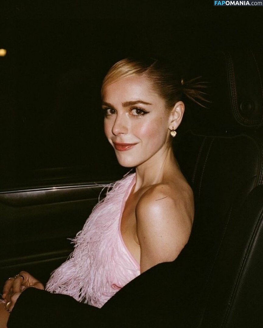 AdventuresSabrina / Kiernan Shipka / kiernanshipka Çıplak OnlyFans  Sızdırılmış Fotoğraf #694