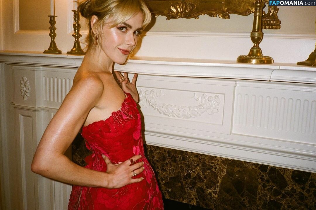 AdventuresSabrina / Kiernan Shipka / kiernanshipka Çıplak OnlyFans  Sızdırılmış Fotoğraf #879