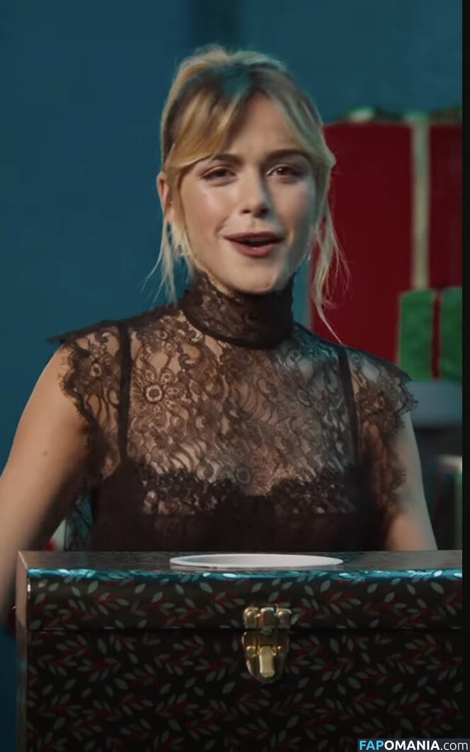 AdventuresSabrina / Kiernan Shipka / kiernanshipka Çıplak OnlyFans  Sızdırılmış Fotoğraf #1462