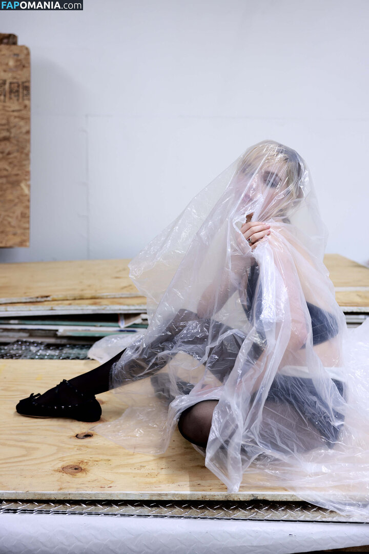 AdventuresSabrina / Kiernan Shipka / kiernanshipka Çıplak OnlyFans  Sızdırılmış Fotoğraf #1540