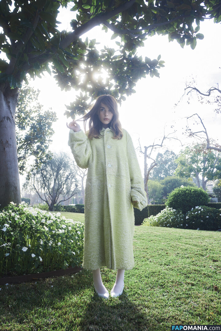 AdventuresSabrina / Kiernan Shipka / kiernanshipka Çıplak OnlyFans  Sızdırılmış Fotoğraf #1558