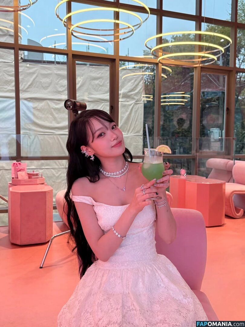 Kim Chaewon / _chaechae_1 / 김채원 Le Sserafim Çıplak OnlyFans  Sızdırılmış Fotoğraf #42