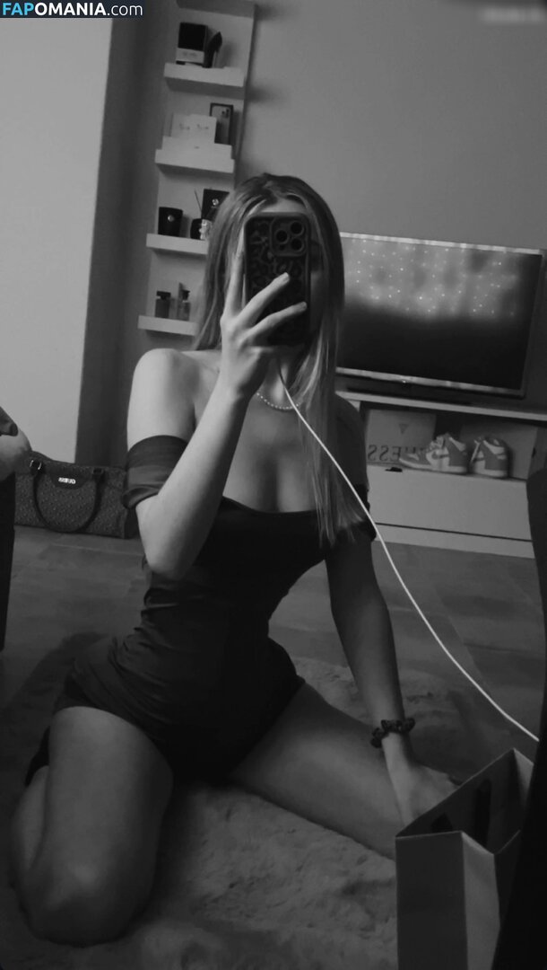 Kim Jule / kim___jule / kim__jule / kimjule / kims__secret Çıplak OnlyFans  Sızdırılmış Fotoğraf #37